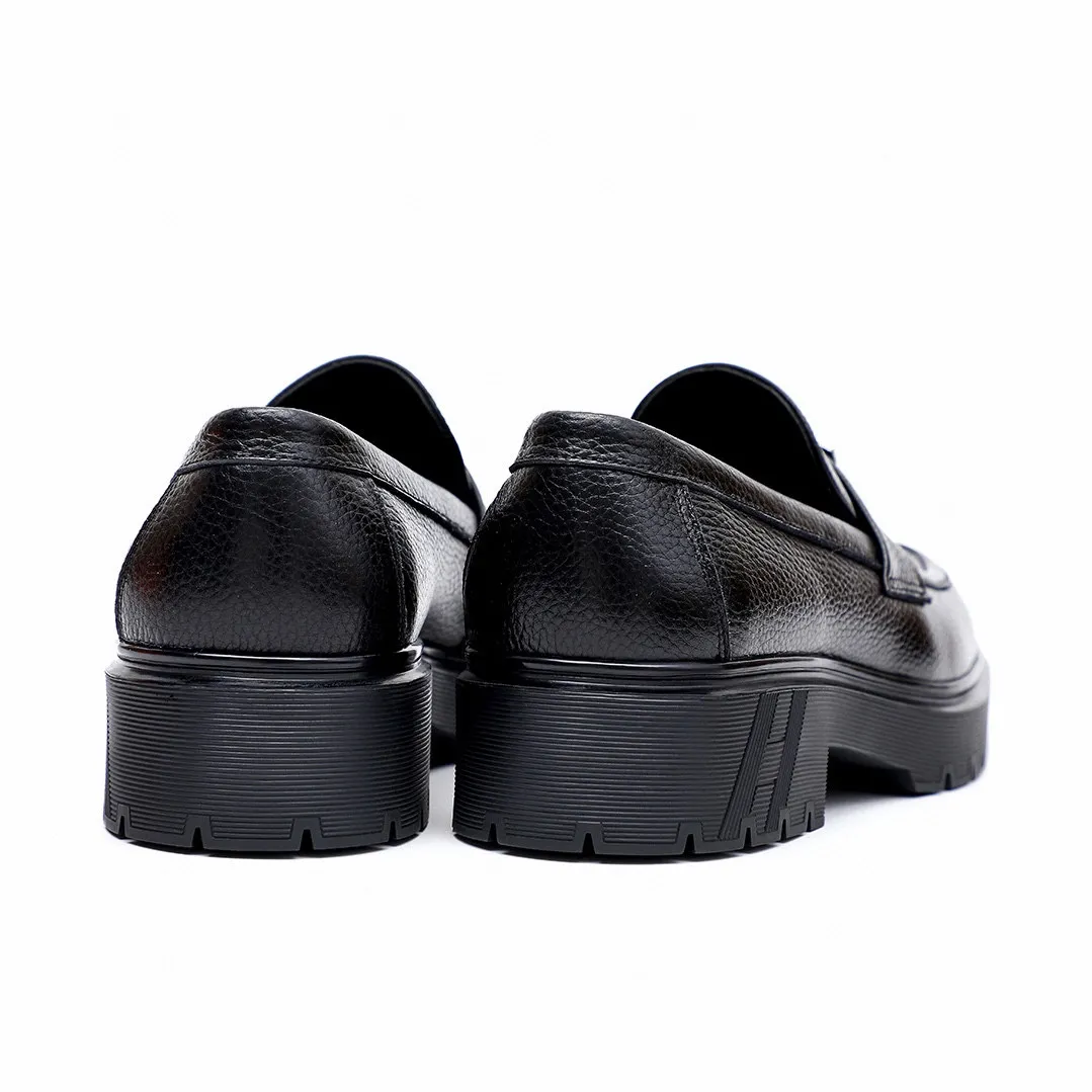 Men's shoes 💰700 💐[HERMES] popular men's shoes counter original items! The world's top brands...Luxury quality...//Fashion and high-end footwear 👍💪🏻...give you a low-key luxury comfort experience👍. The upper is made of pure Italian-imported original top-layer pebbled cowhide. Sweat-absorbent cowhide leather lining. Comfortable and breathable. The original rubber-plastic flower foam light outsole is high-end and classy. Luxurious and noble!! .. OEM factory shipment [Hug] stall.. Original plate. Welcome to taste..39-45 (38.45.46🉑️Customized)